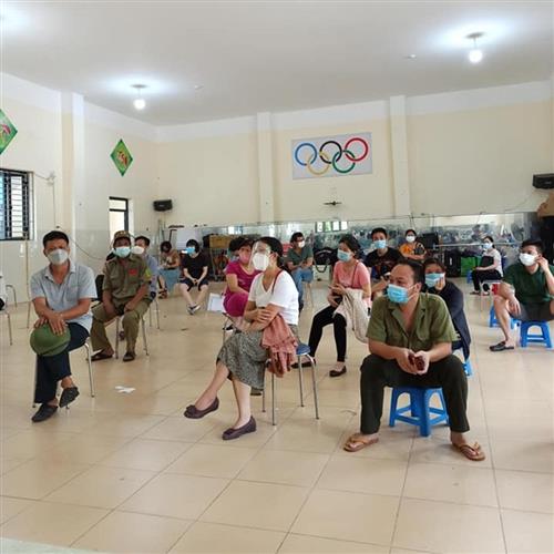 Y Bác sĩ Nha khoa Tuấn Vân tiêm Vắc xin phòng Covid 19